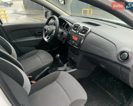 Білий Рено Логан, об'ємом двигуна 1.46 л та пробігом 153 тис. км за 7300 $, фото 8 на Automoto.ua