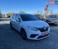 Белый Рено Логан, объемом двигателя 1 л и пробегом 86 тыс. км за 5750 $, фото 2 на Automoto.ua