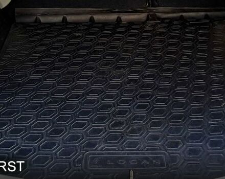 Белый Рено Логан, объемом двигателя 1.5 л и пробегом 88 тыс. км за 7900 $, фото 11 на Automoto.ua