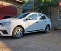 Белый Рено Логан, объемом двигателя 1 л и пробегом 388 тыс. км за 5000 $, фото 3 на Automoto.ua