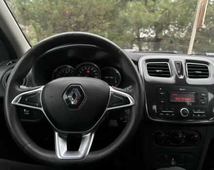 Белый Рено Логан, объемом двигателя 1 л и пробегом 242 тыс. км за 4500 $, фото 12 на Automoto.ua