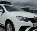 Белый Рено Логан, объемом двигателя 1 л и пробегом 202 тыс. км за 5700 $, фото 1 на Automoto.ua