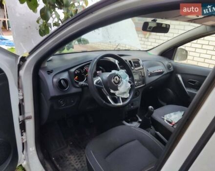 Білий Рено Логан, об'ємом двигуна 1.46 л та пробігом 118 тис. км за 3600 $, фото 10 на Automoto.ua