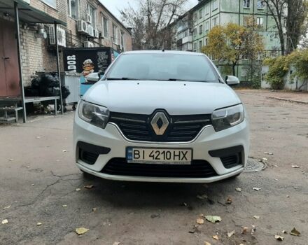 Белый Рено Логан, объемом двигателя 1 л и пробегом 140 тыс. км за 6200 $, фото 2 на Automoto.ua