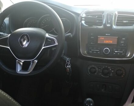 Белый Рено Логан, объемом двигателя 1 л и пробегом 55 тыс. км за 7900 $, фото 5 на Automoto.ua