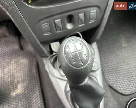 Білий Рено Логан, об'ємом двигуна 1 л та пробігом 55 тис. км за 7990 $, фото 26 на Automoto.ua