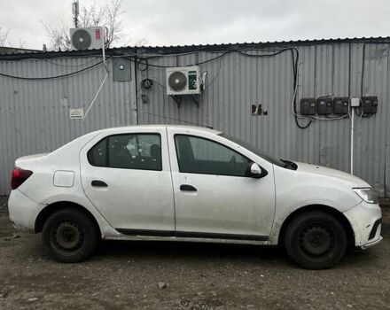 Белый Рено Логан, объемом двигателя 0.9 л и пробегом 334 тыс. км за 3400 $, фото 5 на Automoto.ua