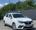 Белый Рено Логан, объемом двигателя 1 л и пробегом 250 тыс. км за 3607 $, фото 1 на Automoto.ua