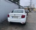 Белый Рено Логан, объемом двигателя 0.9 л и пробегом 271 тыс. км за 3700 $, фото 2 на Automoto.ua