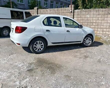 Білий Рено Логан, об'ємом двигуна 1 л та пробігом 190 тис. км за 4300 $, фото 3 на Automoto.ua