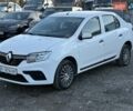 Рено Логан 2019 у Хмельницькому на Automoto.ua Білий Рено Логан, об'ємом двигуна 0.9 л та пробігом 86 тис. км за 5999 $, фото 2 на Automoto.ua