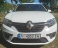 Белый Рено Логан, объемом двигателя 1 л и пробегом 175 тыс. км за 6900 $, фото 1 на Automoto.ua