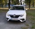 Белый Рено Логан, объемом двигателя 1 л и пробегом 184 тыс. км за 5200 $, фото 1 на Automoto.ua