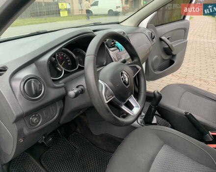 Белый Рено Логан, объемом двигателя 1 л и пробегом 280 тыс. км за 4999 $, фото 13 на Automoto.ua