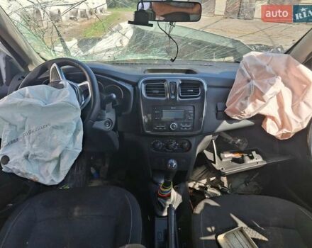 Білий Рено Логан, об'ємом двигуна 1.46 л та пробігом 230 тис. км за 3300 $, фото 5 на Automoto.ua