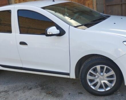 Белый Рено Логан, объемом двигателя 1.5 л и пробегом 140 тыс. км за 6700 $, фото 5 на Automoto.ua