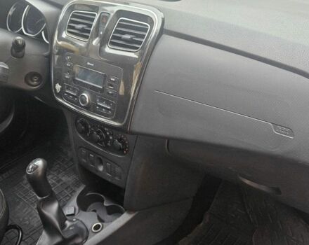 Белый Рено Логан, объемом двигателя 1 л и пробегом 240 тыс. км за 3999 $, фото 7 на Automoto.ua