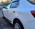 Білий Рено Логан, об'ємом двигуна 1 л та пробігом 111 тис. км за 5000 $, фото 5 на Automoto.ua