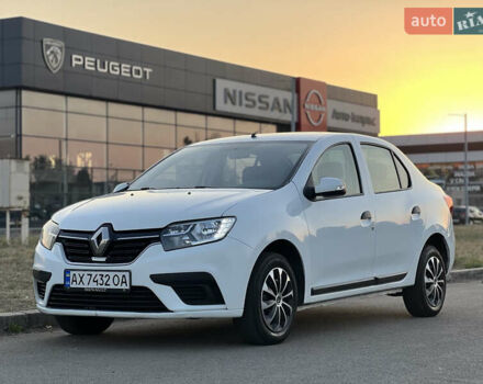 Білий Рено Логан, об'ємом двигуна 1 л та пробігом 255 тис. км за 4200 $, фото 6 на Automoto.ua