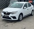 Белый Рено Логан, объемом двигателя 1 л и пробегом 167 тыс. км за 5000 $, фото 1 на Automoto.ua