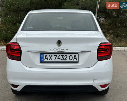 Белый Рено Логан, объемом двигателя 1 л и пробегом 242 тыс. км за 4500 $, фото 7 на Automoto.ua