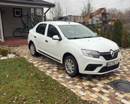 Белый Рено Логан, объемом двигателя 1 л и пробегом 90 тыс. км за 6999 $, фото 2 на Automoto.ua
