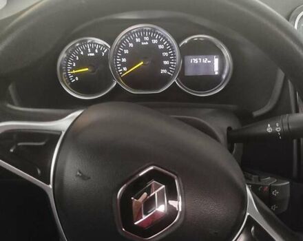 Белый Рено Логан, объемом двигателя 1 л и пробегом 175 тыс. км за 6900 $, фото 8 на Automoto.ua