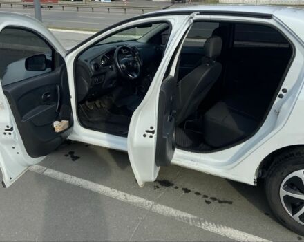 Рено Логан 2019 в Киеве на Automoto.ua Белый Рено Логан, объемом двигателя 1 л и пробегом 164 тыс. км за 6600 $, фото 4 на Automoto.ua