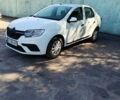 Білий Рено Логан, об'ємом двигуна 1 л та пробігом 190 тис. км за 4300 $, фото 1 на Automoto.ua