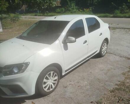 Белый Рено Логан, объемом двигателя 1 л и пробегом 175 тыс. км за 6900 $, фото 4 на Automoto.ua