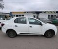 Белый Рено Логан, объемом двигателя 1 л и пробегом 322 тыс. км за 2800 $, фото 1 на Automoto.ua