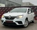 Белый Рено Логан, объемом двигателя 1 л и пробегом 194 тыс. км за 5500 $, фото 1 на Automoto.ua