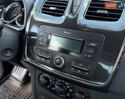 Рено Логан 2019 у Хмельницькому на Automoto.ua Білий Рено Логан, об'ємом двигуна 0.9 л та пробігом 86 тис. км за 5999 $, фото 35 на Automoto.ua