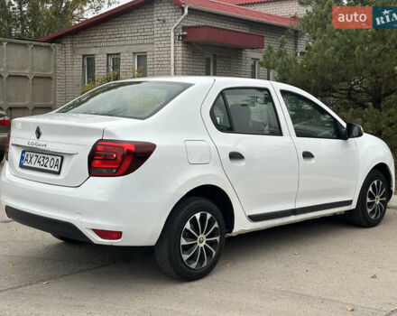Белый Рено Логан, объемом двигателя 1 л и пробегом 242 тыс. км за 4500 $, фото 5 на Automoto.ua