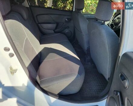 Рено Логан 2019 в Днепре (Днепропетровске) на Automoto.ua Белый Рено Логан, объемом двигателя 1 л и пробегом 114 тыс. км за 7800 $, фото 4 на Automoto.ua