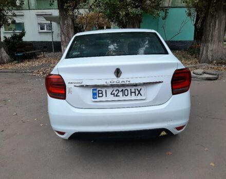 Белый Рено Логан, объемом двигателя 1 л и пробегом 140 тыс. км за 6200 $, фото 3 на Automoto.ua
