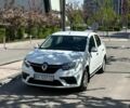 Белый Рено Логан, объемом двигателя 0.9 л и пробегом 144 тыс. км за 5400 $, фото 1 на Automoto.ua