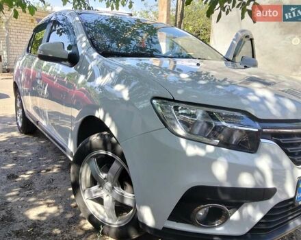 Рено Логан 2019 в Николаеве на Automoto.ua Белый Рено Логан, объемом двигателя 0.9 л и пробегом 76 тыс. км за 7700 $, фото 1 на Automoto.ua