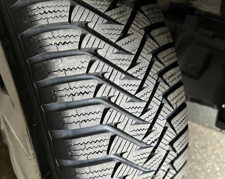 Белый Рено Логан, объемом двигателя 1 л и пробегом 177 тыс. км за 5699 $, фото 8 на Automoto.ua