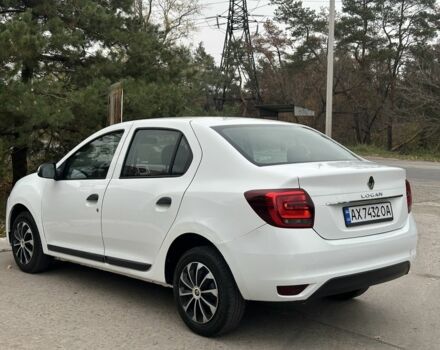 Белый Рено Логан, объемом двигателя 1 л и пробегом 242 тыс. км за 4500 $, фото 5 на Automoto.ua