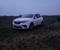 Білий Рено Логан, об'ємом двигуна 1.5 л та пробігом 70 тис. км за 11700 $, фото 1 на Automoto.ua