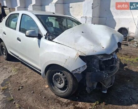 Білий Рено Логан, об'ємом двигуна 1.46 л та пробігом 230 тис. км за 3300 $, фото 1 на Automoto.ua