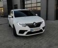 Белый Рено Логан, объемом двигателя 1 л и пробегом 289 тыс. км за 5771 $, фото 1 на Automoto.ua