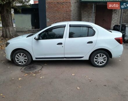 Белый Рено Логан, объемом двигателя 1 л и пробегом 140 тыс. км за 6000 $, фото 1 на Automoto.ua