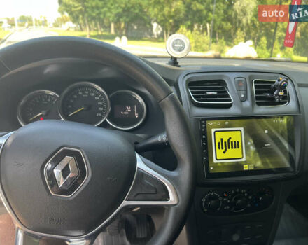 Білий Рено Логан, об'ємом двигуна 1 л та пробігом 254 тис. км за 4500 $, фото 9 на Automoto.ua