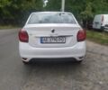 Белый Рено Логан, объемом двигателя 1 л и пробегом 263 тыс. км за 5067 $, фото 3 на Automoto.ua