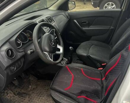 Белый Рено Логан, объемом двигателя 0.9 л и пробегом 352 тыс. км за 3400 $, фото 2 на Automoto.ua