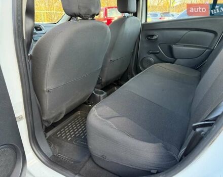 Рено Логан 2019 у Хмельницькому на Automoto.ua Білий Рено Логан, об'ємом двигуна 0.9 л та пробігом 86 тис. км за 5999 $, фото 29 на Automoto.ua