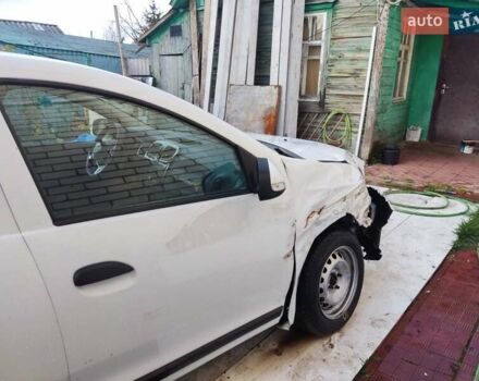 Білий Рено Логан, об'ємом двигуна 1.46 л та пробігом 118 тис. км за 3600 $, фото 2 на Automoto.ua