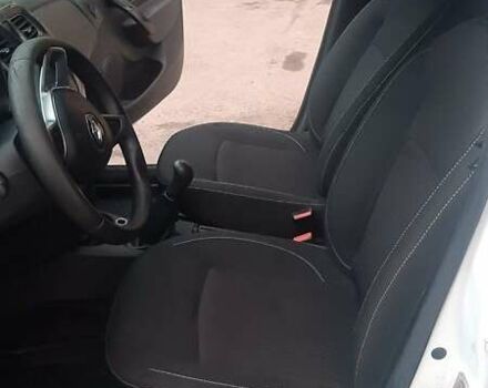 Белый Рено Логан, объемом двигателя 1 л и пробегом 140 тыс. км за 6000 $, фото 4 на Automoto.ua